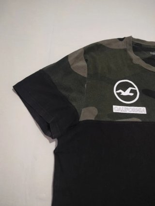 Camiseta Hollister Camuflaje Negra Talla L