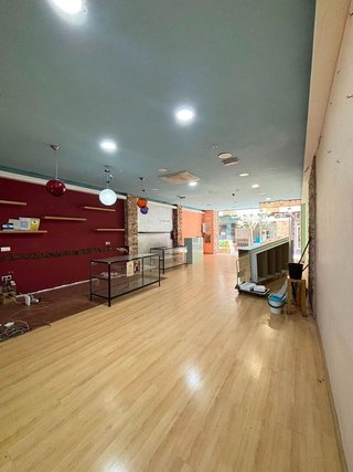 Local comercial en alquiler en Centro en Valdepeñas