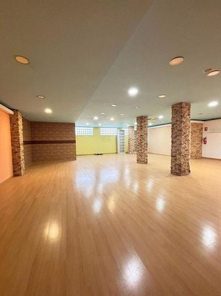 Local comercial en alquiler en Centro en Valdepeñas