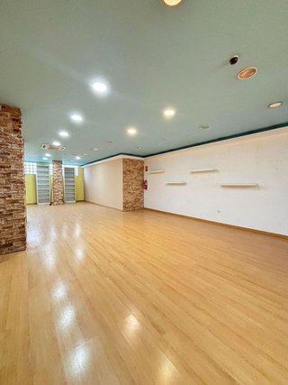 Local comercial en alquiler en Centro en Valdepeñas