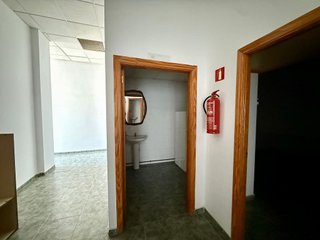 Local comercial en alquiler en Nueva Andalucía en Almería
