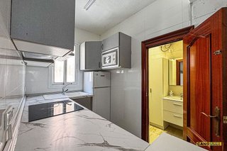 Piso en venta en Ciudad Jardín - Tagarete - El Zapillo en Almería