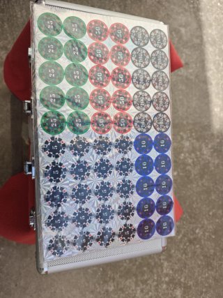 Set de Póker Profesional con 300 Fichas