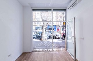 Local comercial en alquiler en Arrancapins en Valencia