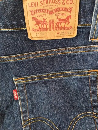 Pantalones Cortos(BERMUDAS)Levi's Strauss Azules.