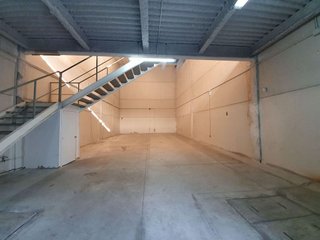 Nave industrial en alquiler en Palmete en Sevilla