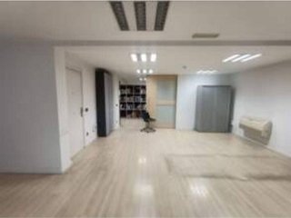 Oficina en alquiler en Eixample Nord – La Devesa en Girona