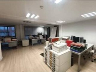 Oficina en alquiler en Eixample Nord – La Devesa en Girona