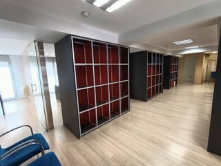 Oficina en alquiler en Eixample Nord – La Devesa en Girona