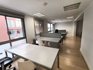 Oficina en alquiler en Eixample Nord – La Devesa en Girona