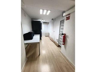 Oficina en alquiler en Eixample Nord – La Devesa en Girona