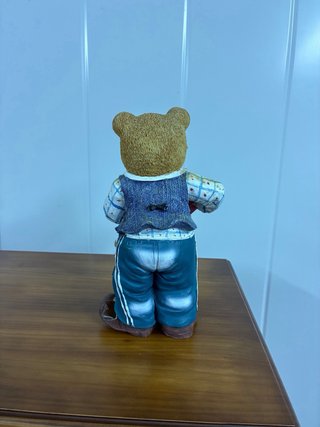 Figura Oso Teddy con Cesta y Bebé