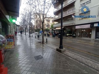 Local comercial en alquiler en Centro - Sagrario en Granada