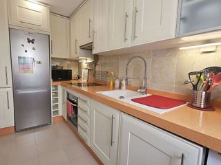 Casa adosada en alquiler en Los Naranjos - Las Brisas en Marbella