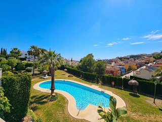 Casa adosada en alquiler en Los Naranjos - Las Brisas en Marbella