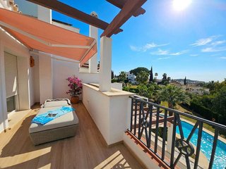 Casa adosada en alquiler en Los Naranjos - Las Brisas en Marbella