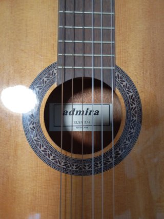 Guitarra Admira Elsa 3/4.