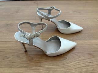 Zapatos de Novia Ezzio Talla 38