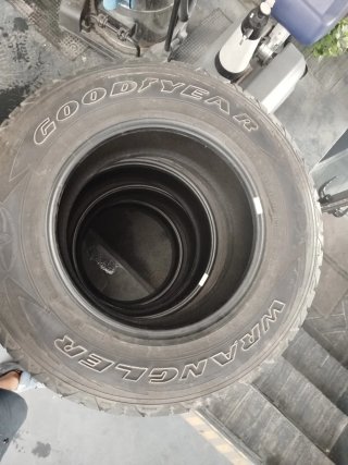 Neumáticos goodyear wrangler 245/75R17
