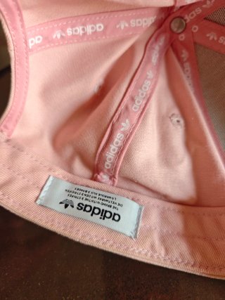Gorra Adidas rosa