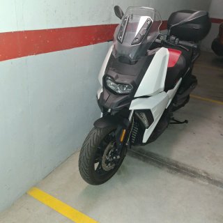 BMW C400X Maxi Scooter.
