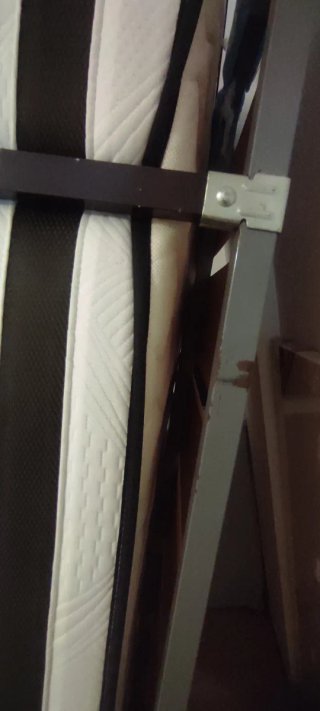 Cama y Colchón