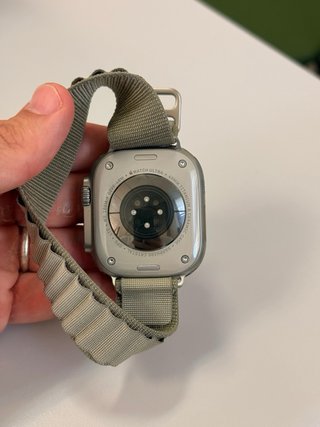Apple Watch Ultra 2 gris en muy buen estado.
