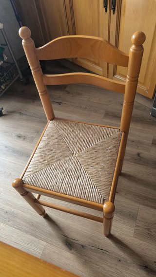 Mesa y 4 Sillas Madera Maciza extensible