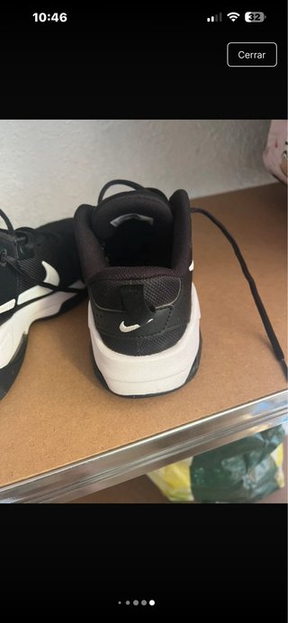 Zapatillas Nike Negras y Blancas