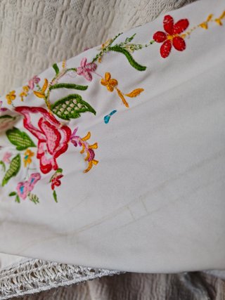 mantón de Manila pañuelo blanco mediano flores
