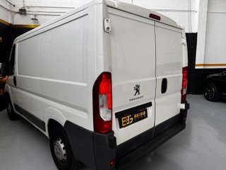 Peugeot Boxer 330 L1H1 BlueHDi 81KW (110CV)