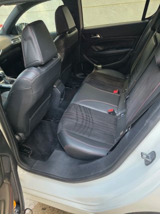 Peugeot 308 2015