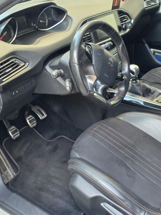 Peugeot 308 2015