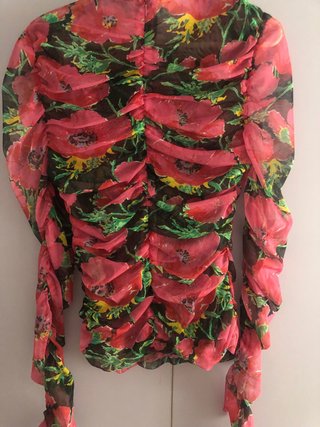 Blusa Zara floral manga larga