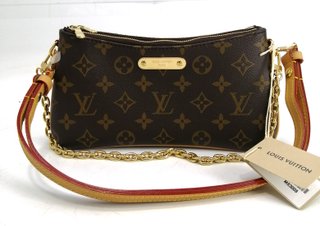 Bolso Louis Vuitton Pochette Monogram M83008 Nuevo