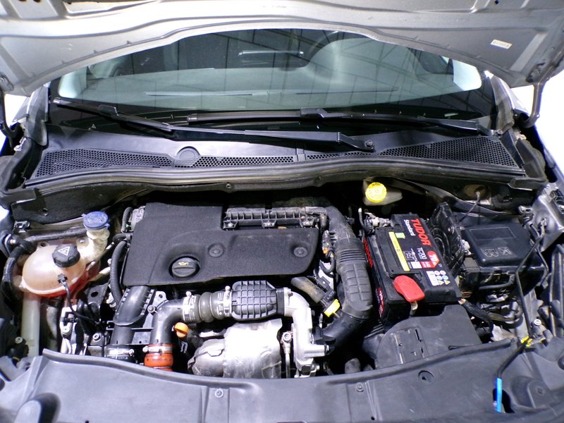 Peugeot 2008 2018, foto 44