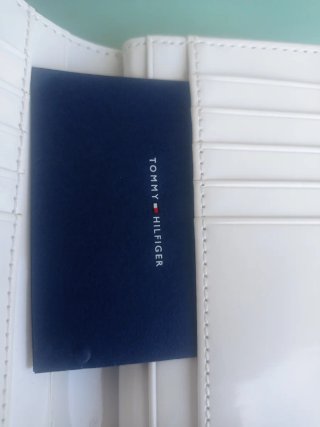 Cartera Tommy Hilfiger Blanca