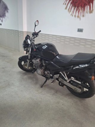 Suzuki Bandit 600cc 2003 Negra