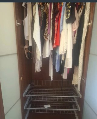 Guardaroba Pax Ikea in legno e vetro