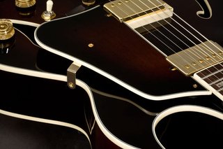 Guitarra Eléctrica Ibanez Artcore AK95 DVS