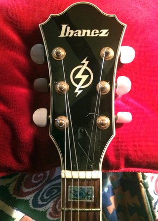 Guitarra Eléctrica Ibanez Artcore AK95 DVS
