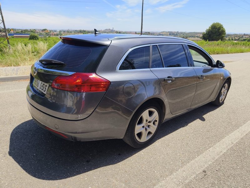 Opel Insignia 2010 - foto 1