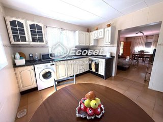Chalet en venta en Vallirana