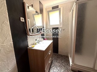 Chalet en venta en Vallirana