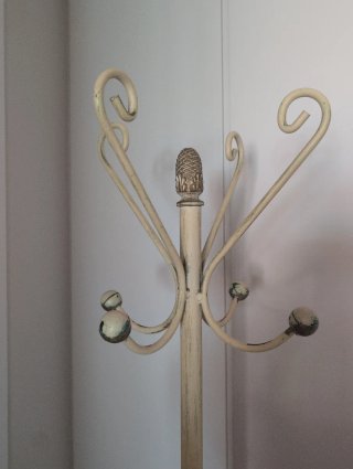 Perchero vintage metal beige