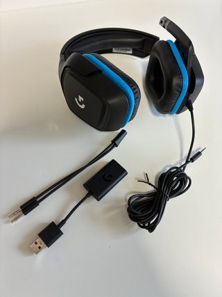 Logitech G432 7.1 Surround Sound + Mic