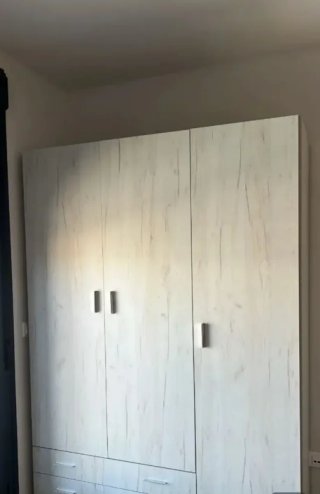 Armadi moderni 2P 3P 4P in legno