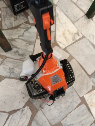 Decespugliatore a scoppio 52cc benzina