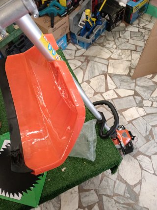 Decespugliatore a scoppio 52cc benzina