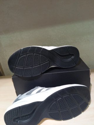 Adidas Scarpe da Ginnastica Grigie Taglia 40